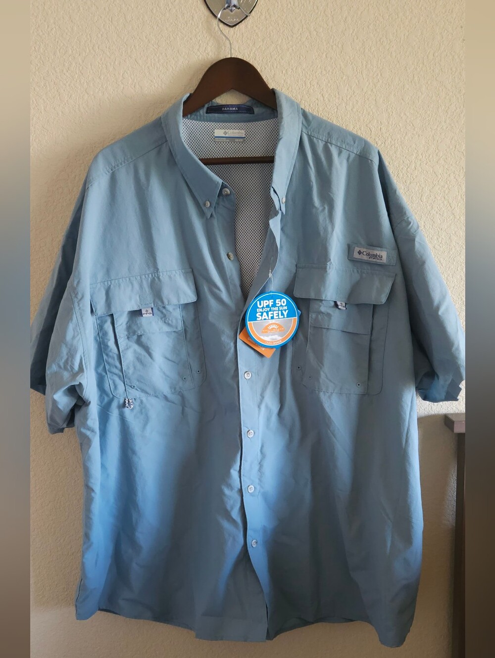 Columbia Men’s Light Blue Short-Sleeve Fishing Shirt - UPF 50